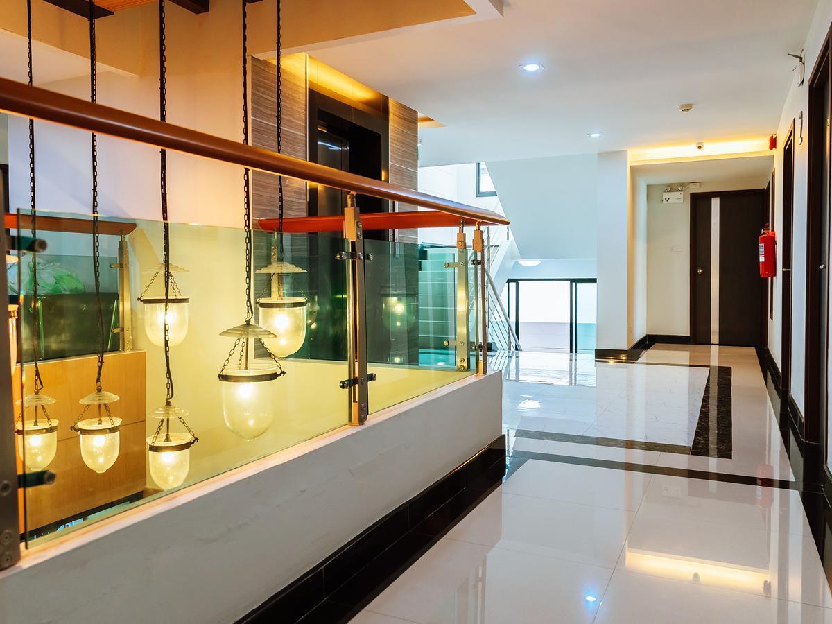 Siri Residence Bangkok Extérieur photo